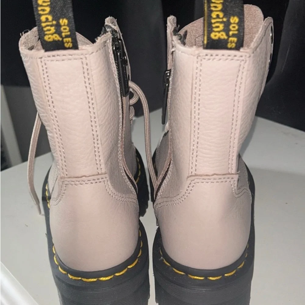 Women's Lace-Up Dr. Martens Platform Ankle Boots - Picture 5 of 6
